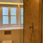 Séjour chez l'habitant Privade In Baixa With Private Bathroom