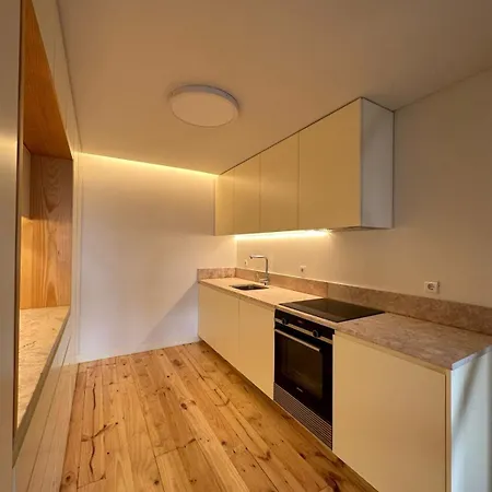 Privade In Baixa With Private Bathroom ホームステイ