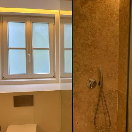 ホームステイ Privade In Baixa With Private Bathroom