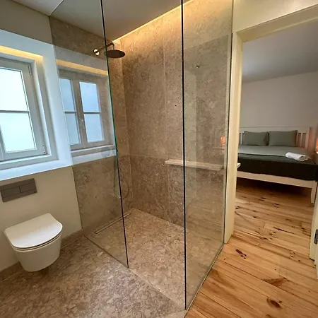 Privade In Baixa With Private Bathroom *