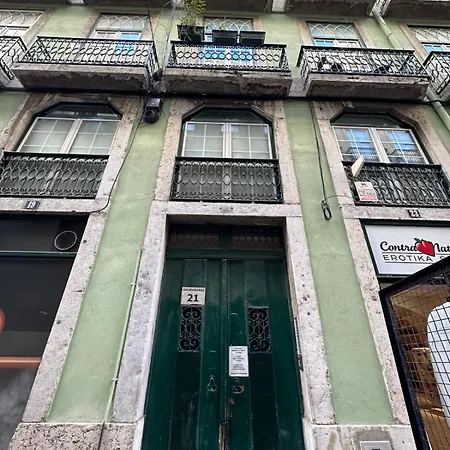 Privade In Baixa With Private Bathroom リスボン