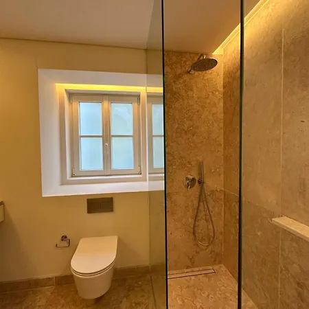 Habitación en casa particular Privade In Baixa With Private Bathroom