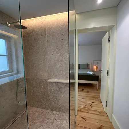 Privade In Baixa With Private Bathroom ホームステイ