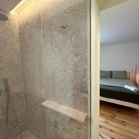 Privade In Baixa With Private Bathroom *